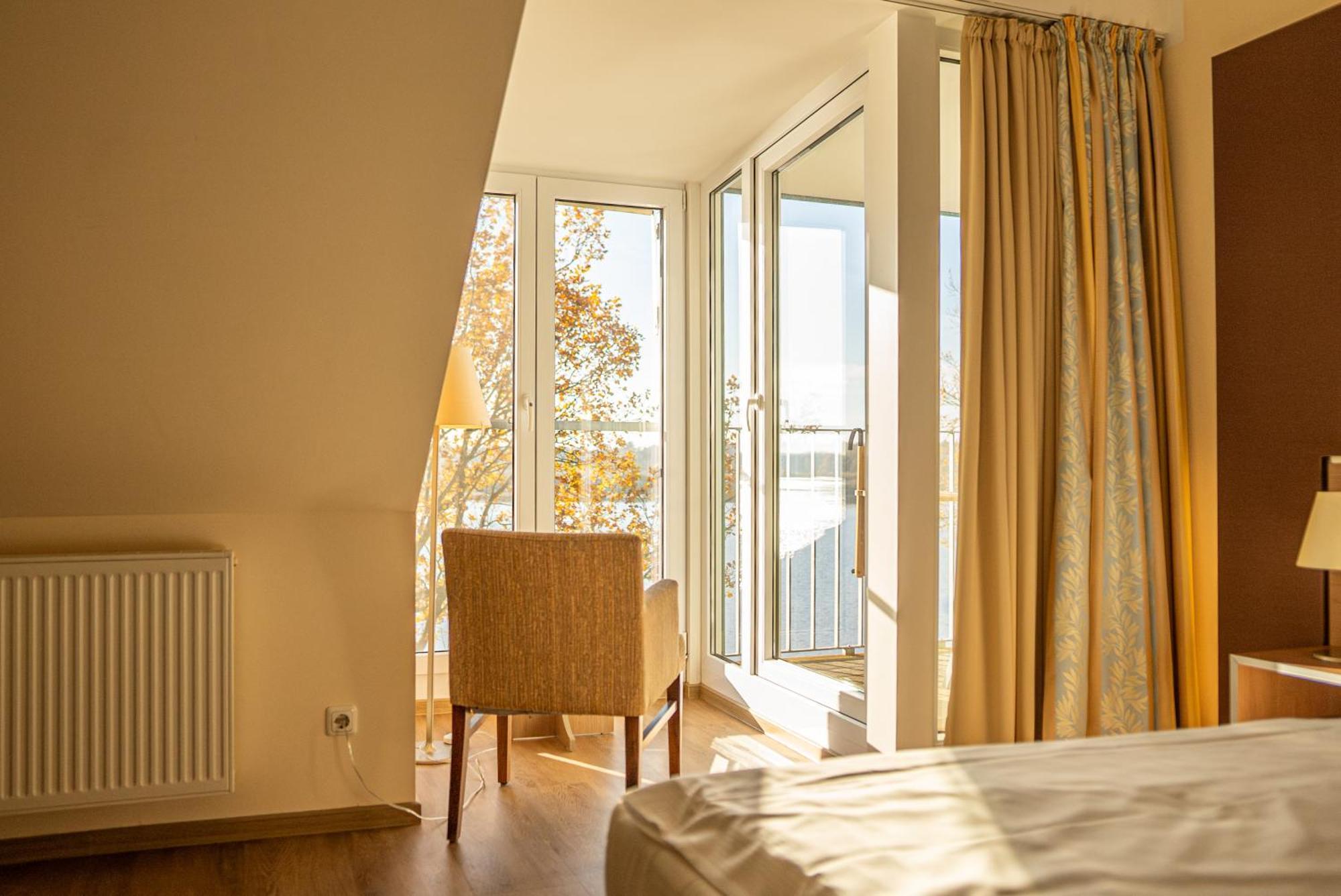 Hotel Seeblick Thuelsfeld Exterior photo