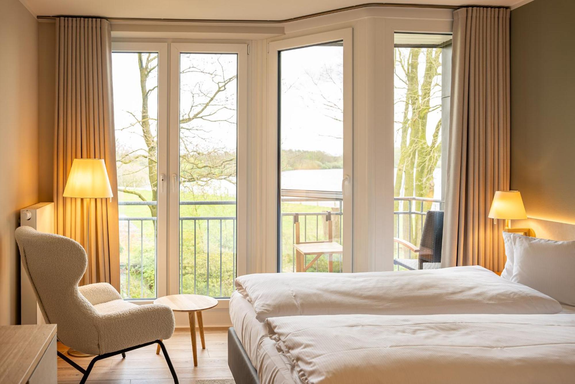 Hotel Seeblick Thuelsfeld Exterior photo